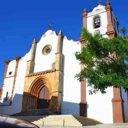 Spacious 2 Bedroom Sleep6 By Promenade Armação de Pêra