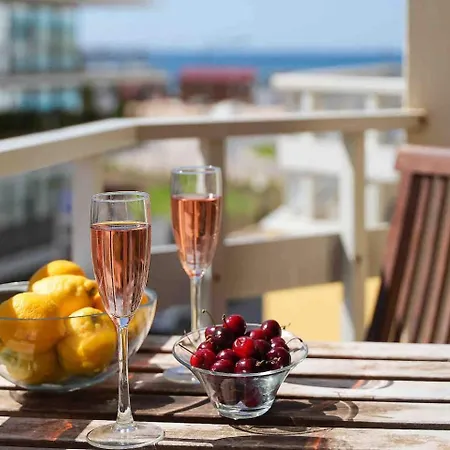 Spacious 2 Bedroom Sleep6 By Promenade Apartament